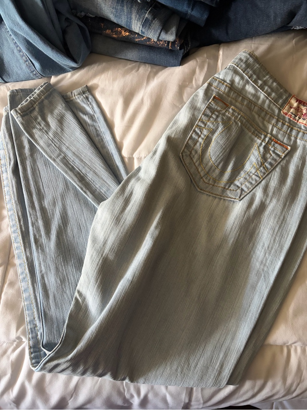Light Blue Women's Jeans - Classic Slim Fit